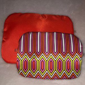 NWOT Trina Make-up Bag Set